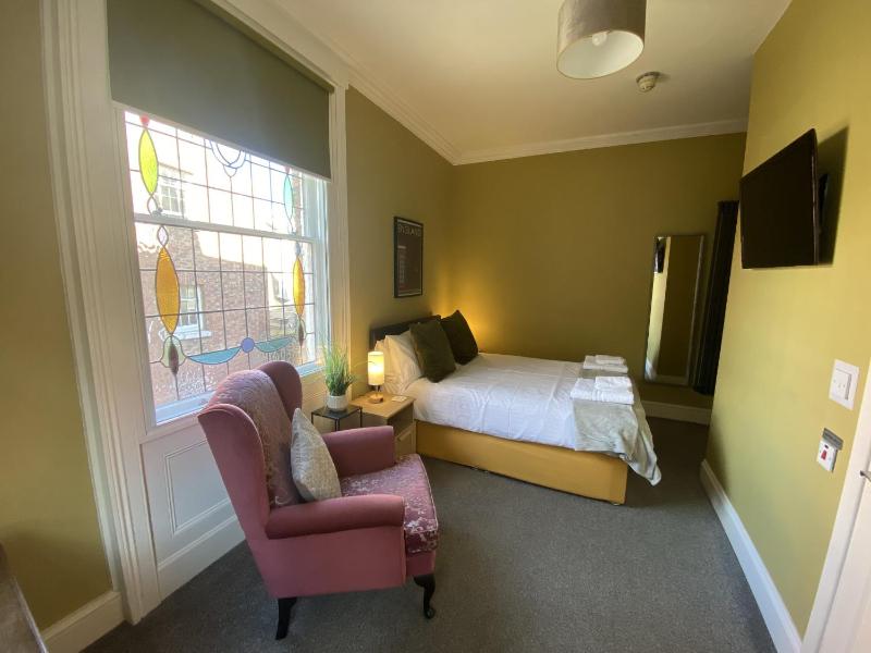 Grosvenor Place Guest House - image 26