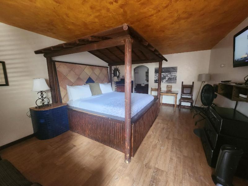 Standard  Courtyard Room image 2