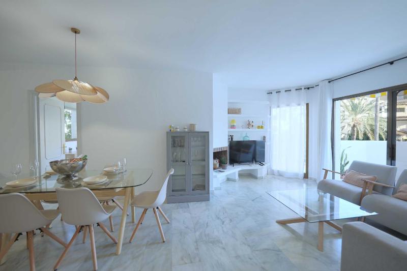 2035 golden beach modern - image 25