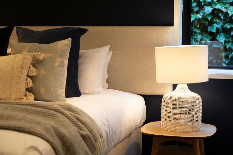 QT Paradise: Panoramic Views & Elegant Comfort - image 19