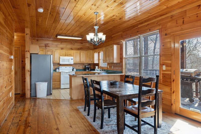 Smoky Mountain Lodge cabin - image 35