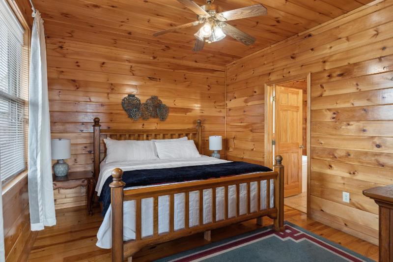 Smoky Mountain Lodge cabin - image 34