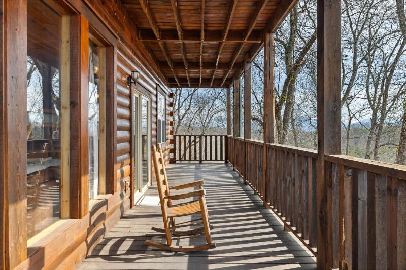 Smoky Mountain Lodge cabin - image 9