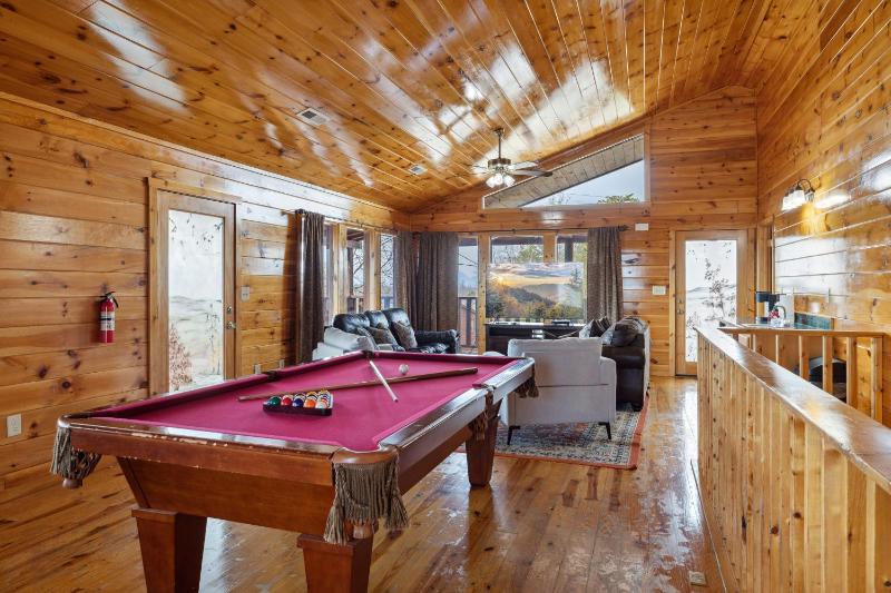 Smoky Mountain Lodge cabin - image 26