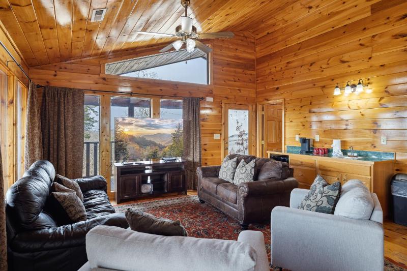Smoky Mountain Lodge cabin - image 23