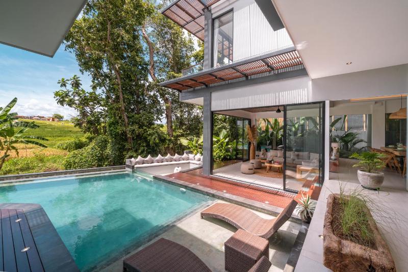 Villa Luna : Brand New 4BR Villa With 180° Rice Field Views - image 6