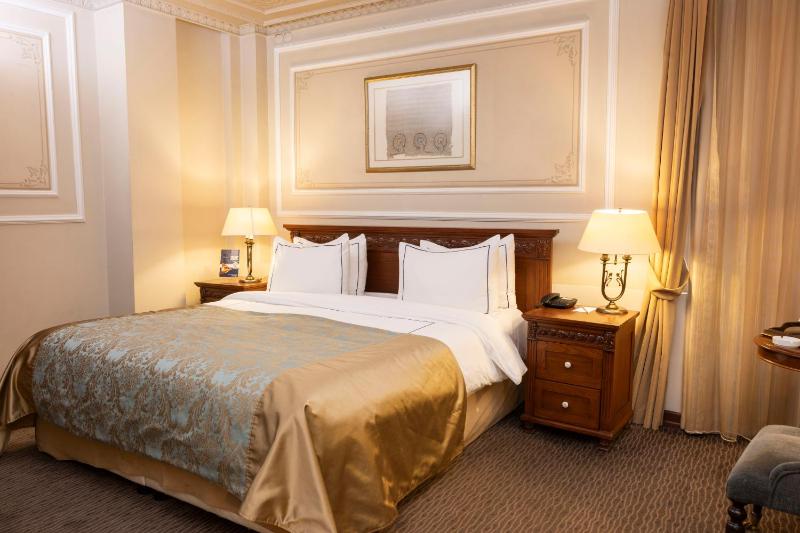 Superior Double Room image 2