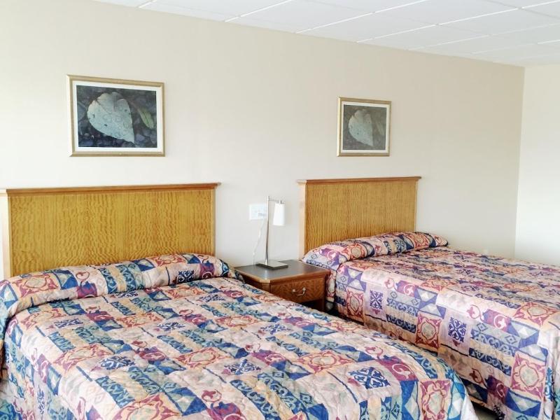 Deluxe Double Room with Balcony image 4