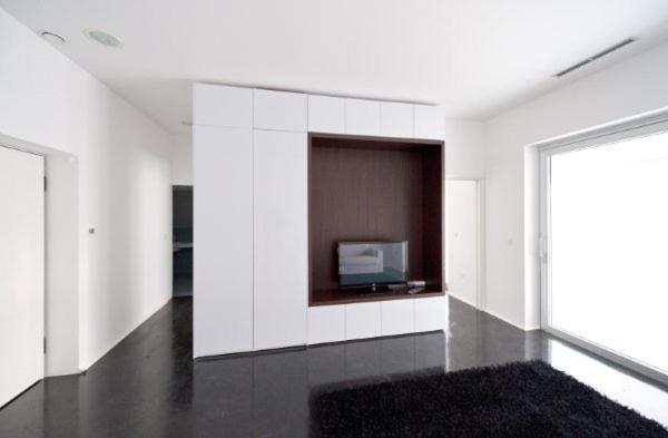 Deluxe Suite image 3