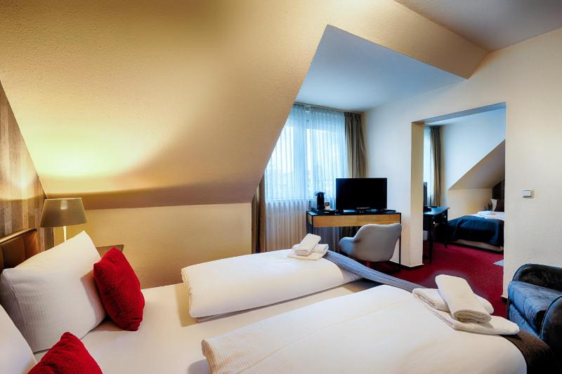 Triple Room image 1