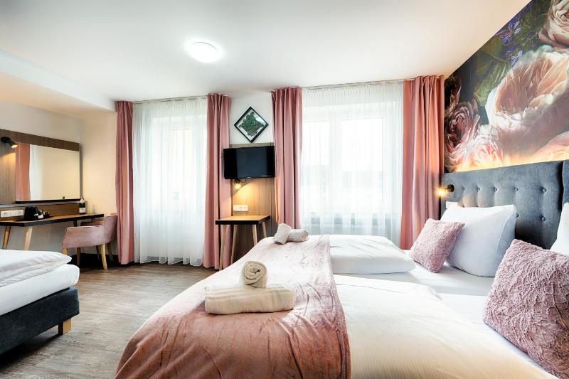 Triple Room image 1
