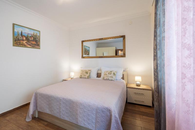 Jasmir Apartment - Free parking near the beach - image 15