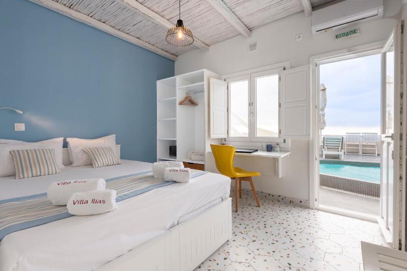 Single Room Pool Facing image 1