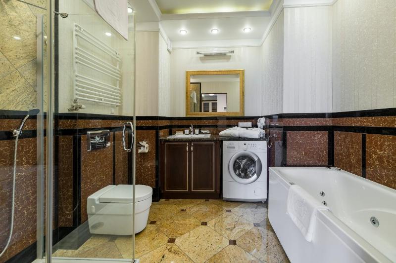 Executive Apartment image 3