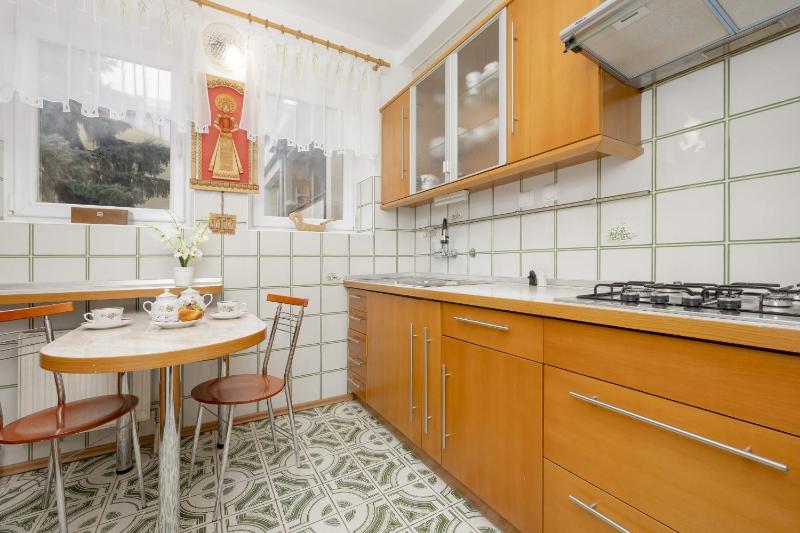Vintage Apartment Sengera Cichego with 3 Bedrooms by Noclegi Renters - image 7