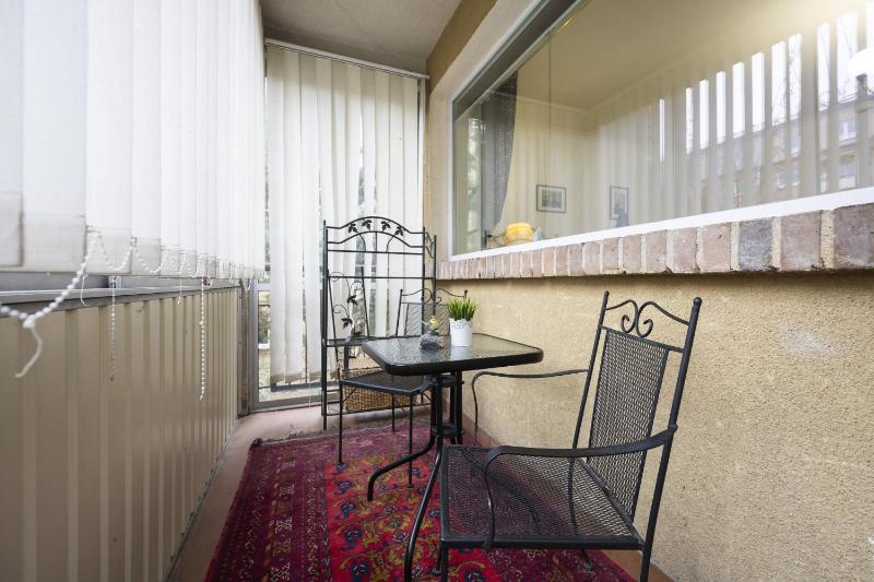 Vintage Apartment Sengera Cichego with 3 Bedrooms by Noclegi Renters - image 13