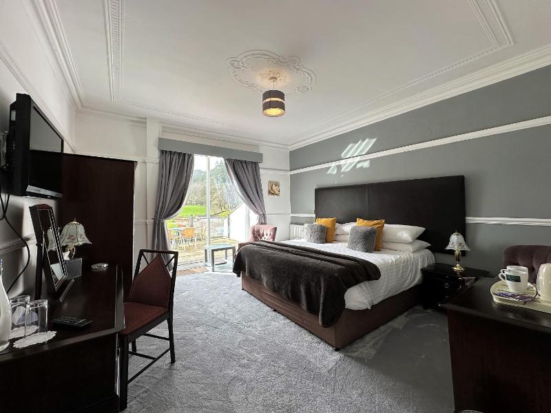 Riverview Family Suite image 1