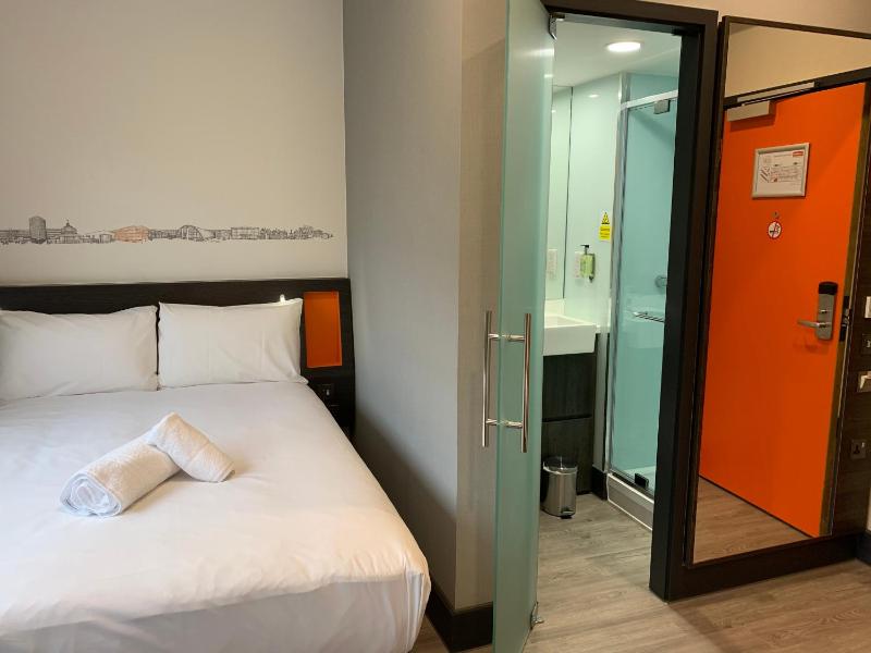 Double Room without Window image 4