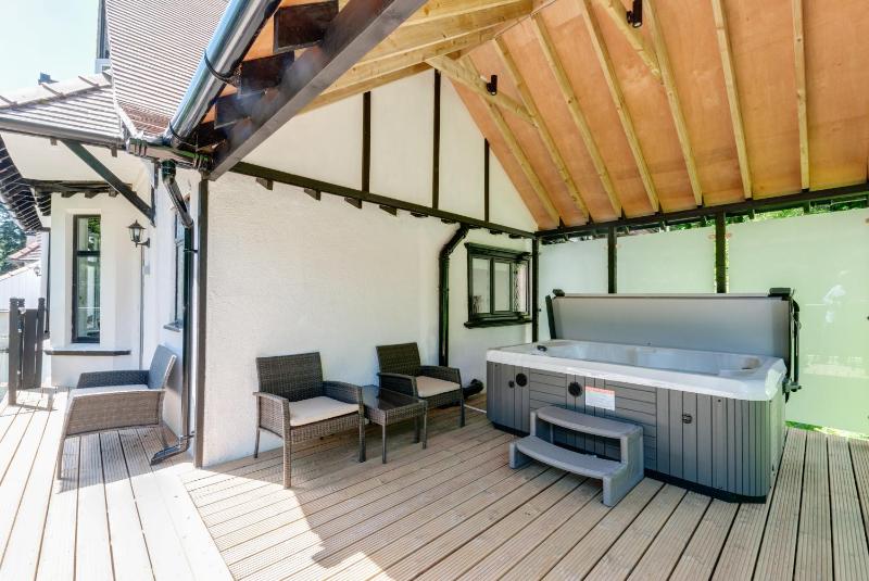 Hot Tub Room: Superking/Twin image 4