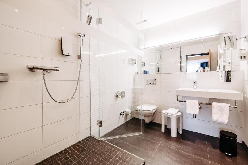 Suite image 3