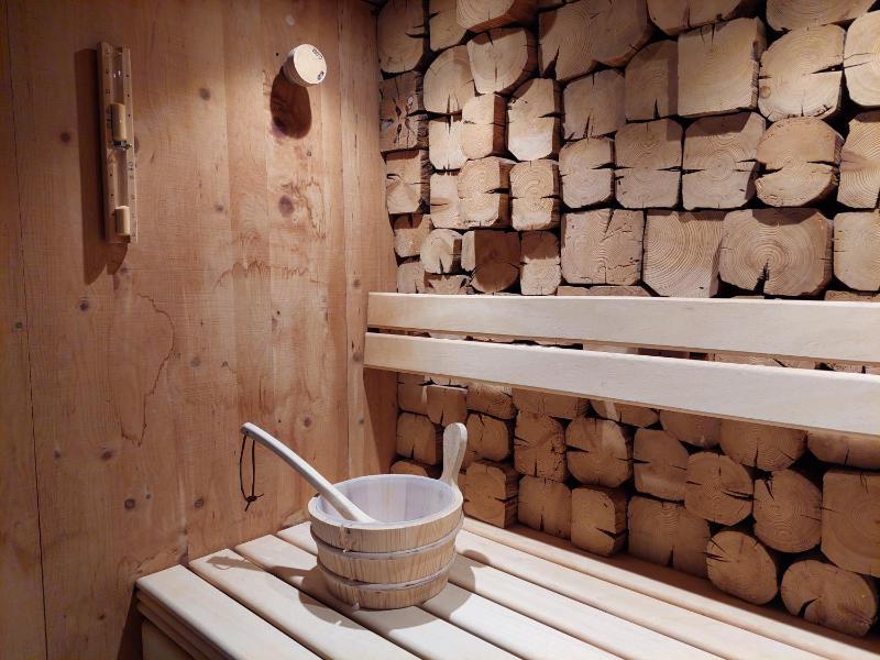 Five-Bedroom House image 1