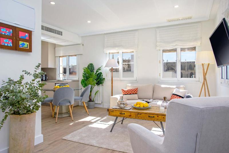 One-Bedroom Apartment with Terrace image 1