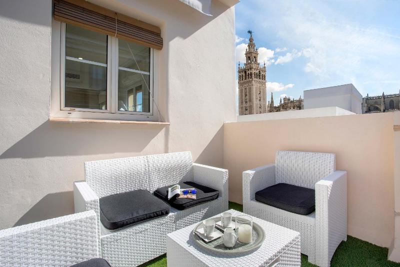 One-Bedroom Apartment with Terrace image 2