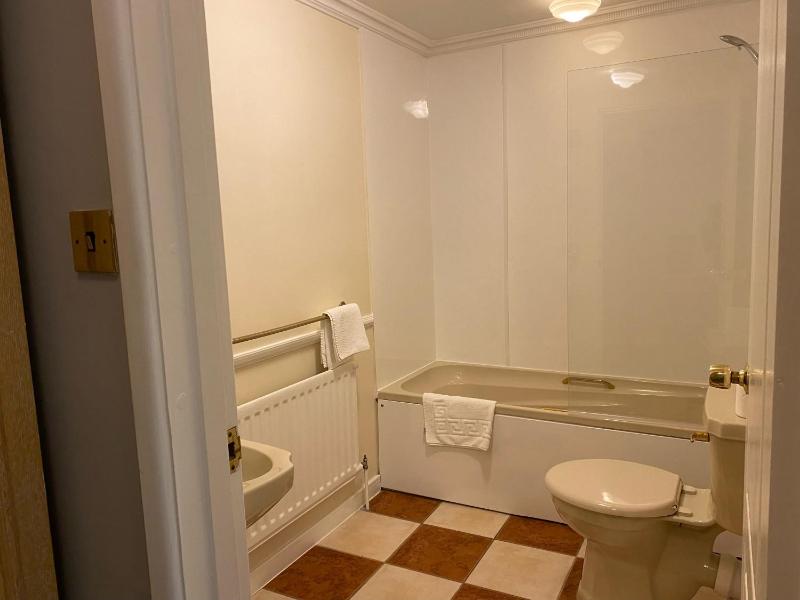 Standard Single Room image 2