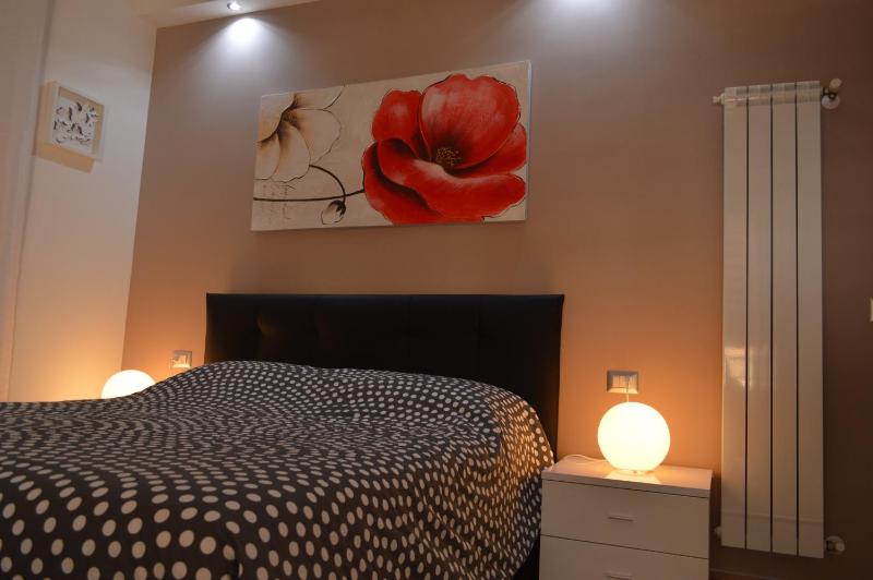 Superior King Room image 3