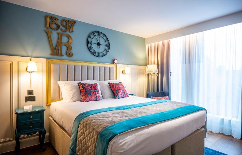 King Room image 1