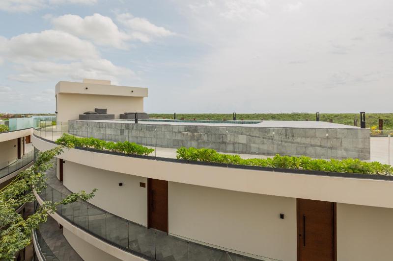 Mistiq Gardens - image 44