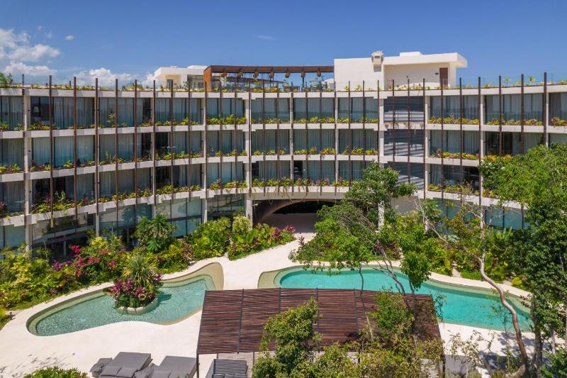 Mistiq Gardens - image 32
