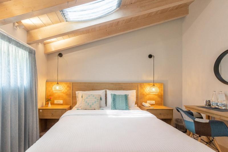 Superior Double Room image 1