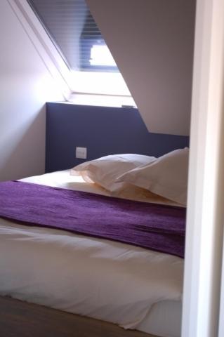 Large Double Room image 4