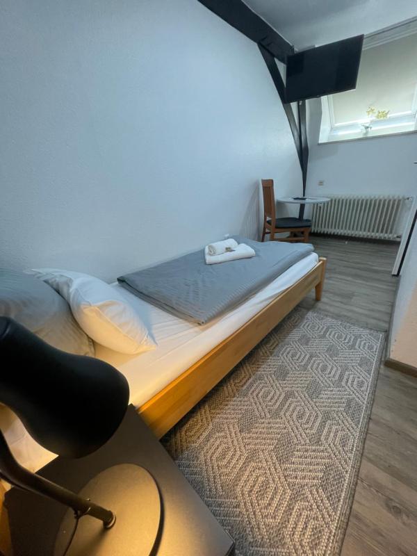 Budget Single Room image 1