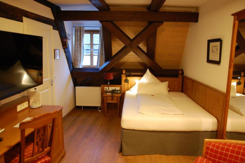 Single Room image 3