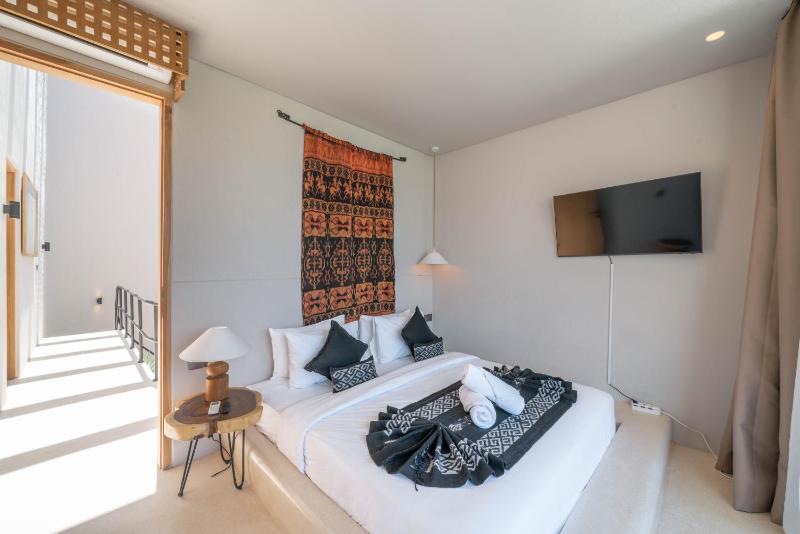 Berawa Breeze - Chic 4BR Beachside Oasis with Sauna - image 36