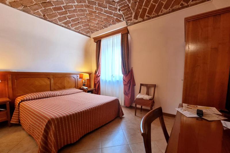 Superior Double Room with Spa Access image 1