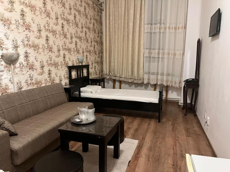 Budget Single Room image 3