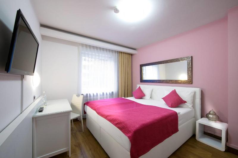 Single Room image 1