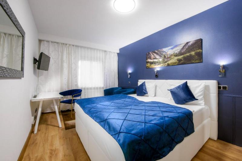 Single Room image 4