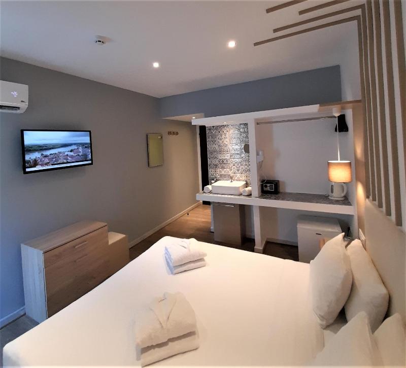 Standard Double Room image 1