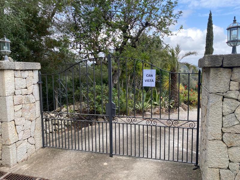 Villa Can Vista by Sealand Villas - image 42