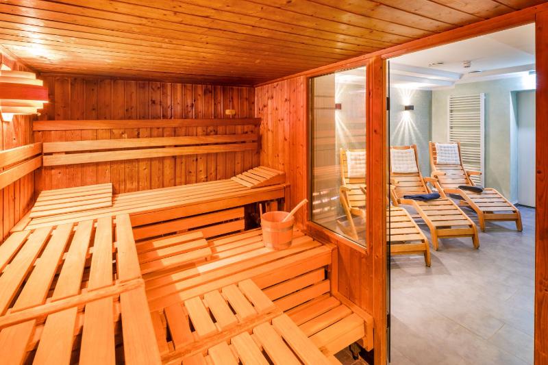 Best Western Plus Hotel Excelsior - image 27