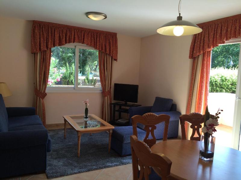 One-Bedroom Apartment - Ground Floor image 3