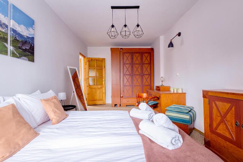 Apartament Rodzinny Tatra Giewont View Skibówki 11A by RentiloPL - image 32
