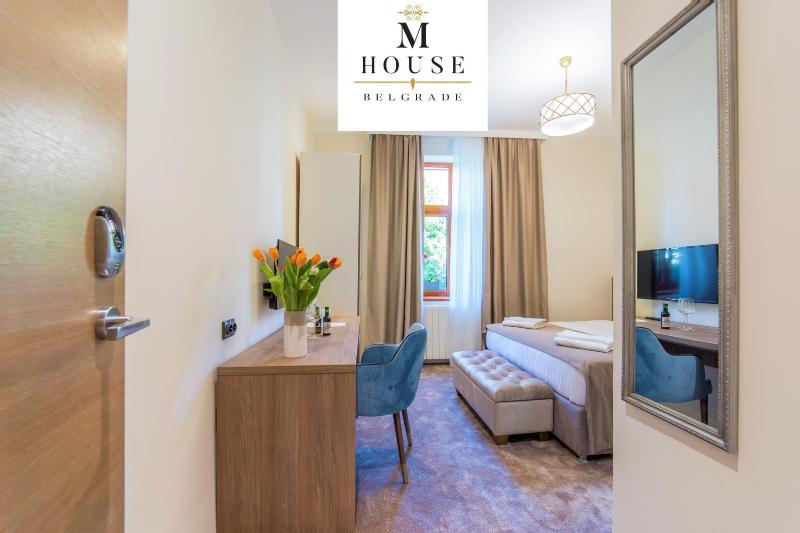 Superior Double Room image 3