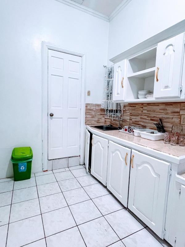 Emerald Apartments INC - image 4