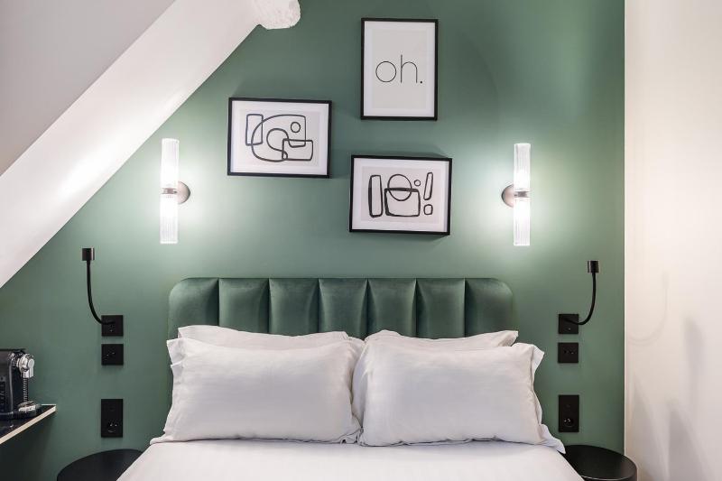 Standard Queen Room image 1