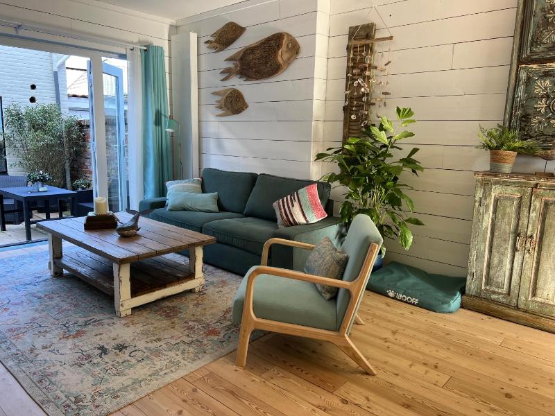 The Seahorse Beach House Images